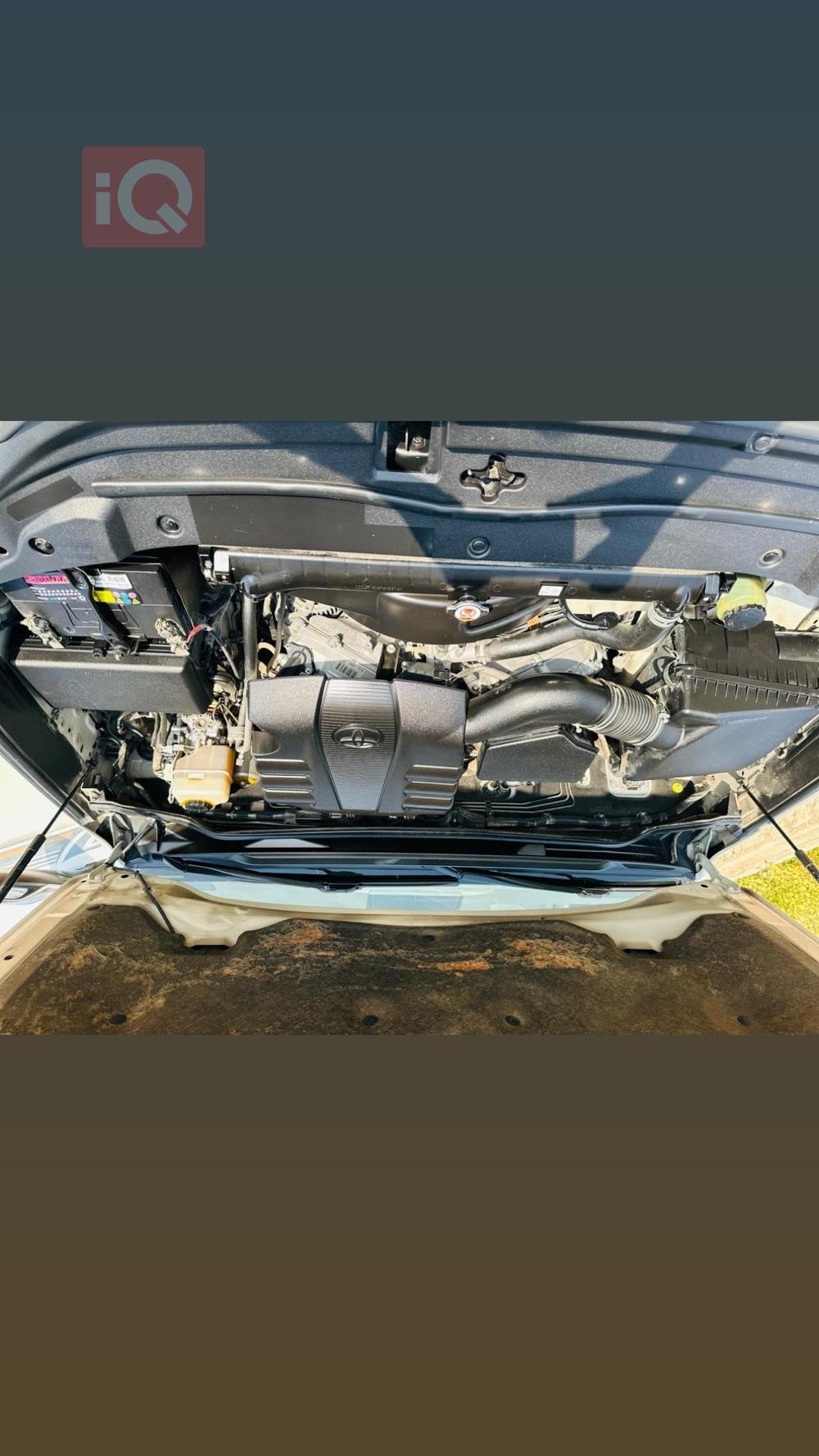 تۆیۆتا لاند کروزەر